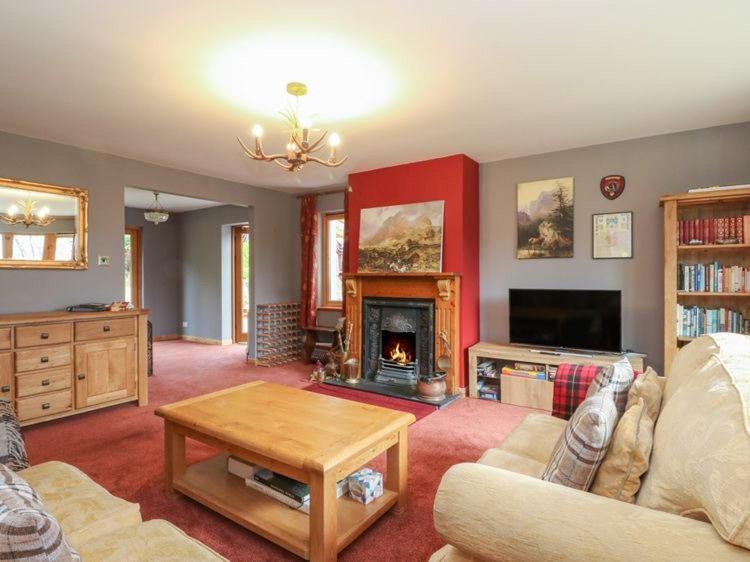 Tarmachan Cottage - West Highland Getaway Fort William Exteriör bild